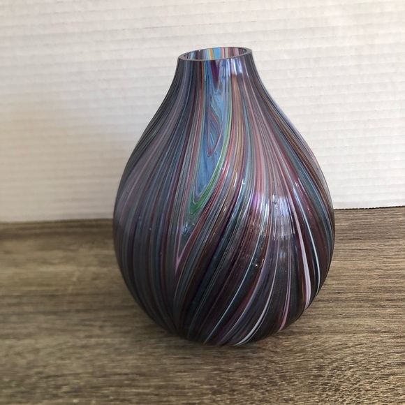 Handblown Multicolour Swirl Glass Vase - Picture 5 of 10